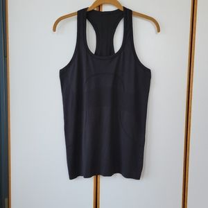 Lululemon Swiftly Tech Tank 8 Black Racerback Vented